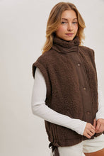 Load image into Gallery viewer, Beige Sherpa Vest