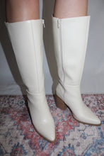 Load image into Gallery viewer, Vapor Boots- Off White