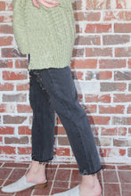 Load image into Gallery viewer, Black Ripped Straight Jean