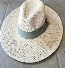 Load image into Gallery viewer, Nina Ivory Sun Hat
