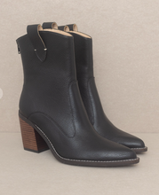 Load image into Gallery viewer, Tara Western Boots
