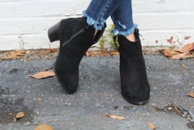 Load image into Gallery viewer, Montana Cowboy Booties
