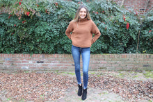 Load image into Gallery viewer, High Rise Button Fly Super Skinny Jean
